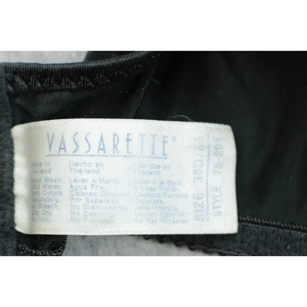 Vassarette Bra Womens 38D Black 75-205‎ Satin Trim Underwire Cup Bra Lined VTG